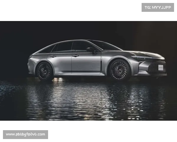 丰田新款皇冠运动版亮相！七月底正式上市